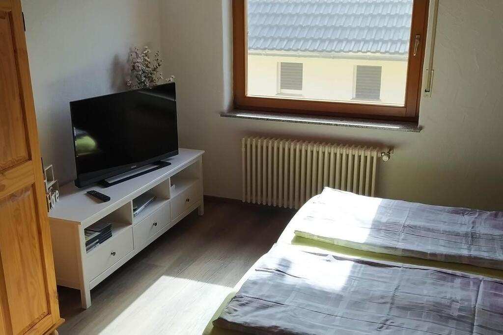 Apartment Schwoerer Bis 7 Personen Rheinhausen